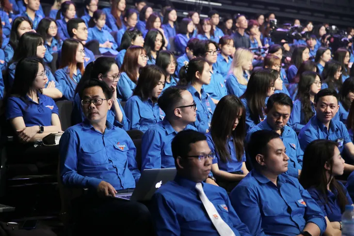 Bí thư Đảng ủy Khối các cơ quan Trung ương đối thoại với đoàn viên, thanh niên tiêu biểu năm 2023 - Ảnh 25. Bí thư Đảng ủy Khối các cơ quan Trung ương đối thoại với đoàn viên, thanh niên tiêu biểu năm 2023 - Ảnh 25.