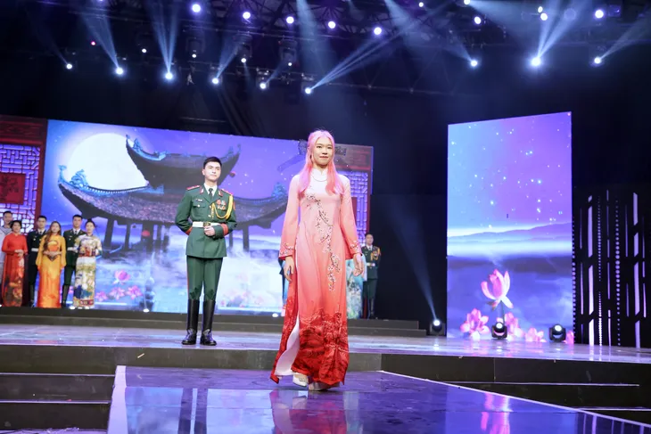 Rực rỡ sắc màu tại Dạ hội Thanh niên VTV 2023 - Ảnh 50. Rực rỡ sắc màu tại Dạ hội Thanh niên VTV 2023 - Ảnh 50.