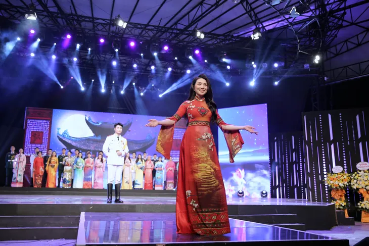 Rực rỡ sắc màu tại Dạ hội Thanh niên VTV 2023 - Ảnh 77. Rực rỡ sắc màu tại Dạ hội Thanh niên VTV 2023 - Ảnh 77.