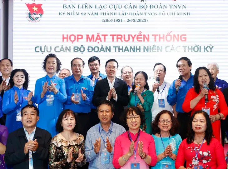 Chủ tịch nước gặp mặt cựu cán bộ Đoàn thanh niên qua các thời kỳ - Ảnh 1. Chủ tịch nước gặp mặt cựu cán bộ Đoàn thanh niên qua các thời kỳ - Ảnh 1.