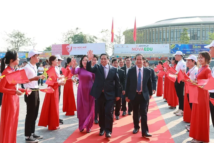 Thủ tướng: Khởi nghiệp, đổi mới sáng tạo là động lực, nguồn lực trong phát triển - Ảnh 2. Thủ tướng: Khởi nghiệp, đổi mới sáng tạo là động lực, nguồn lực trong phát triển - Ảnh 2.