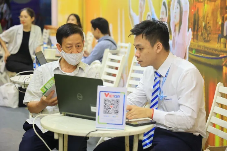Nhiều tour du lịch kích cầu, khuyến mãi tại Lễ hội du lịch Hà Nội 2023 - Ảnh 4. Nhiều tour du lịch kích cầu, khuyến mãi tại Lễ hội du lịch Hà Nội 2023 - Ảnh 4.