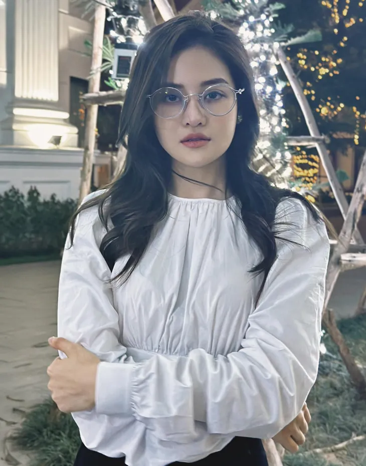 Thùy Anh: Bỏ đi vỏ bọc để học cách trưởng thành - Ảnh 2. Thùy Anh: Bỏ đi vỏ bọc để học cách trưởng thành - Ảnh 2.