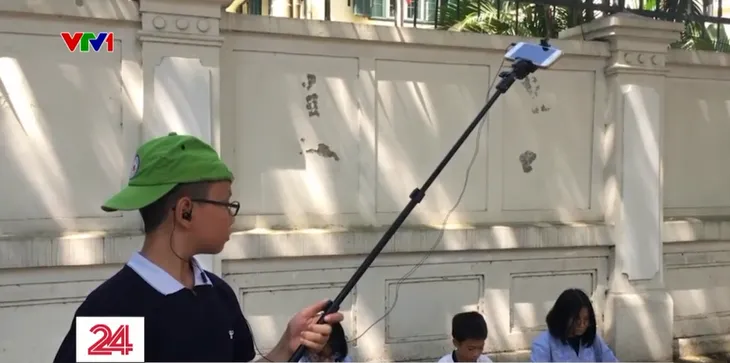 Niềm đam mê làm phim của người trẻ - Ảnh 1. Niềm đam mê làm phim của người trẻ - Ảnh 1.