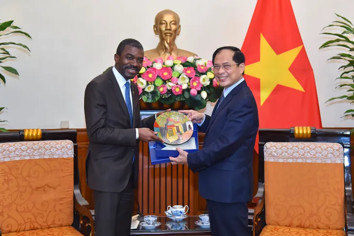 Việt Nam là hình mẫu về việc bảo tồn và phát huy giá trị di sản - Ảnh 2. Việt Nam là hình mẫu về việc bảo tồn và phát huy giá trị di sản - Ảnh 2.