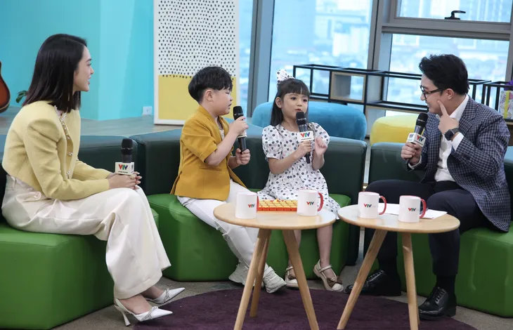 MC Sơn Lâm đau đầu với độ quậy của bộ đôi Voi - Happi Đừng làm mẹ cáu - Ảnh 26.