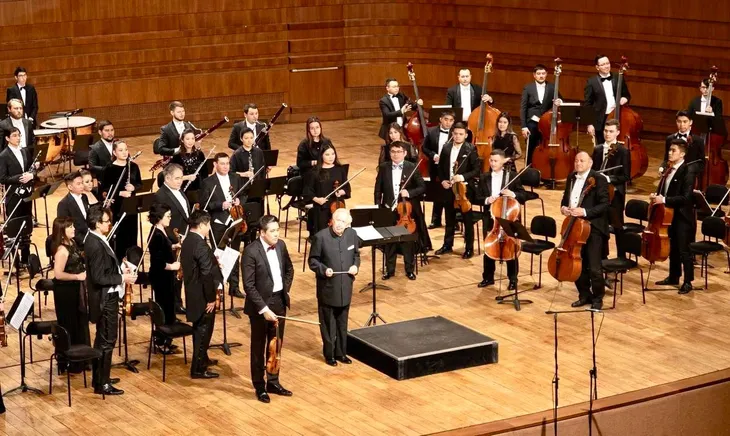 Nghệ sĩ violon thế giới Aiman mời Bùi Công Duy sang Kazakhstan biểu diễn, giảng dạy - Ảnh 2. Nghệ sĩ violon thế giới Aiman mời Bùi Công Duy sang Kazakhstan biểu diễn, giảng dạy - Ảnh 2.