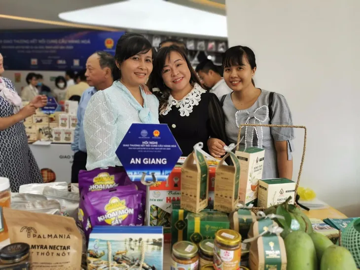 An Giang thực hiện Đề án “Hỗ trợ phụ nữ khởi nghiệp” năm 2023 - Ảnh 1. An Giang thực hiện Đề án “Hỗ trợ phụ nữ khởi nghiệp” năm 2023 - Ảnh 1.
