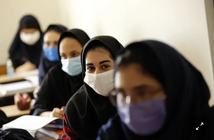 Nghi vấn đầu độc nhằm vào nữ sinh ở Iran - Ảnh 1. Nghi vấn đầu độc nhằm vào nữ sinh ở Iran - Ảnh 1.