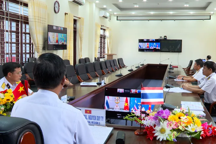 Vùng 5 Hải quân Việt Nam trao đổi thông tin, gắn kết phối hợp với Vùng 2 Hải quân Thái Lan - Ảnh 1. Vùng 5 Hải quân Việt Nam trao đổi thông tin, gắn kết phối hợp với Vùng 2 Hải quân Thái Lan - Ảnh 1.