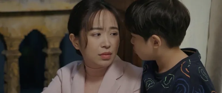 Dưới bóng cây hạnh phúc - Tập 30: Bị nhà chồng khinh rẻ, Son tủi nhục bỏ về nhà đẻ - Ảnh 11. Dưới bóng cây hạnh phúc - Tập 30: Bị nhà chồng khinh rẻ, Son tủi nhục bỏ về nhà đẻ - Ảnh 11.