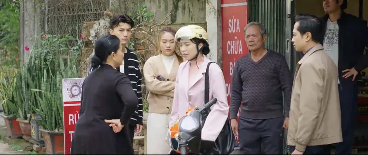 Dưới bóng cây hạnh phúc - Tập 30: Bị nhà chồng khinh rẻ, Son tủi nhục bỏ về nhà đẻ - Ảnh 4. Dưới bóng cây hạnh phúc - Tập 30: Bị nhà chồng khinh rẻ, Son tủi nhục bỏ về nhà đẻ - Ảnh 4.