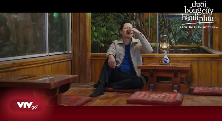 Dưới bóng cây hạnh phúc - Tập 31: Uống say, Đạt có đi quá giới hạn với Hồng? - Ảnh 1. Dưới bóng cây hạnh phúc - Tập 31: Uống say, Đạt có đi quá giới hạn với Hồng? - Ảnh 1.