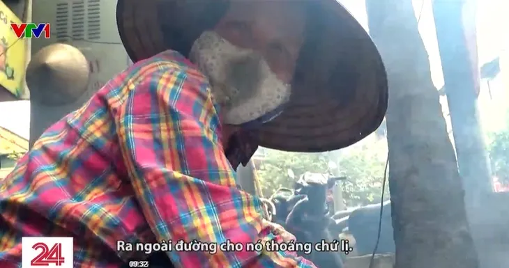 1001 lý do chiếm dụng vỉa hè - Ảnh 4. 1001 lý do chiếm dụng vỉa hè - Ảnh 4.