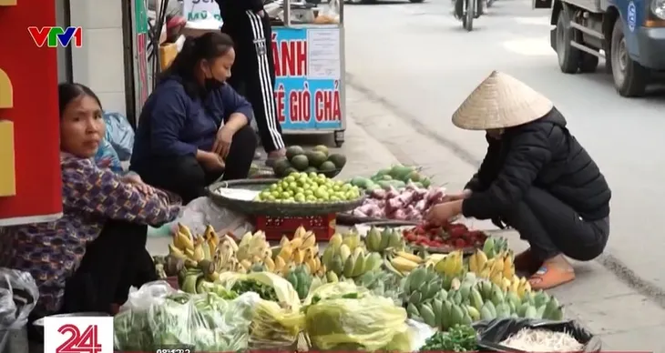 1001 lý do chiếm dụng vỉa hè - Ảnh 1. 1001 lý do chiếm dụng vỉa hè - Ảnh 1.