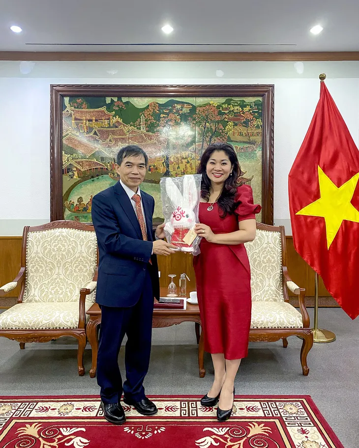 Việt Nam - Trung Quốc tiếp tục hợp tác chặt chẽ về du lịch - Ảnh 1. Việt Nam - Trung Quốc tiếp tục hợp tác chặt chẽ về du lịch - Ảnh 1.