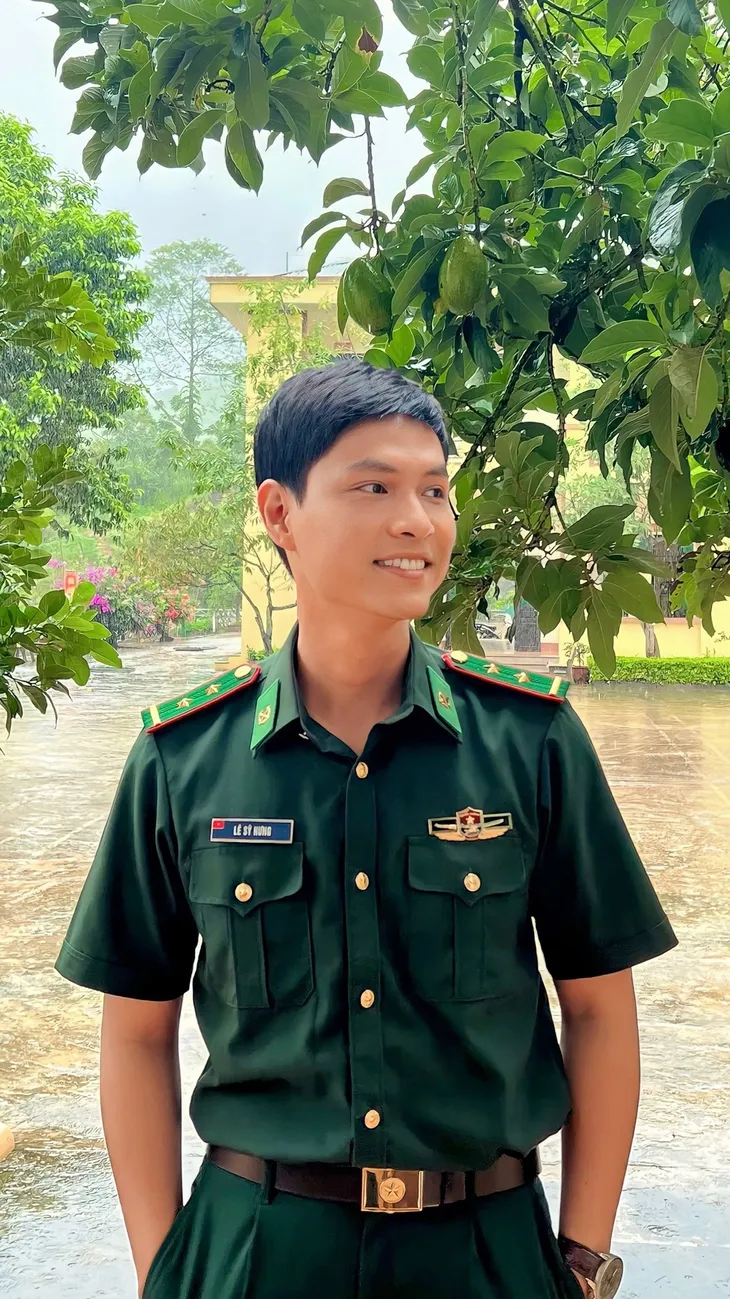 Góc nghiêng đốn tim của dàn chiến sĩ Cuộc chiến không giới tuyến - Ảnh 14. Góc nghiêng đốn tim của dàn chiến sĩ Cuộc chiến không giới tuyến - Ảnh 14.