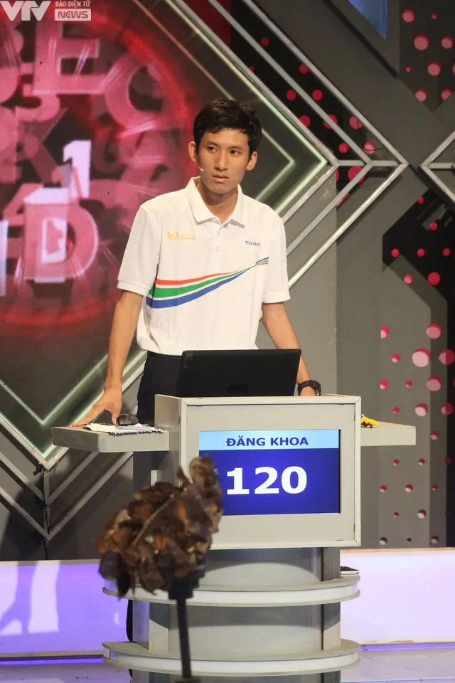 Nam sinh Hải Phòng vào Chung kết Đường lên đỉnh Olympia 2023 - Ảnh 4. Nam sinh Hải Phòng vào Chung kết Đường lên đỉnh Olympia 2023 - Ảnh 4.