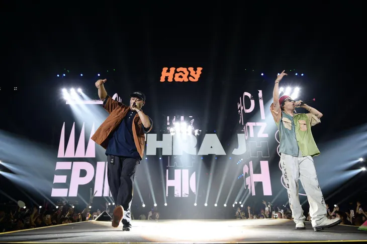 HAY FEST 2023: Hơn 100 màn trình diễn trong 10 giờ đồng hồ và gần 10.000 khán giả cuồng nhiệt - Ảnh 10. HAY FEST 2023: Hơn 100 màn trình diễn trong 10 giờ đồng hồ và gần 10.000 khán giả cuồng nhiệt - Ảnh 10.