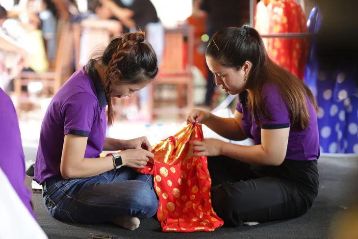 Câu lạc bộ chụp hơn 1.000 bộ ảnh cưới cho các cặp đôi có hoàn cảnh khó khăn - Ảnh 6.
