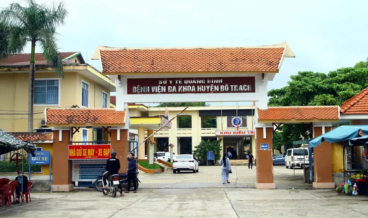 Khẩn trương làm rõ vụ mẹ con sản phụ tử vong khi chờ sinh tại Quảng Bình - Ảnh 1. Khẩn trương làm rõ vụ mẹ con sản phụ tử vong khi chờ sinh tại Quảng Bình - Ảnh 1.