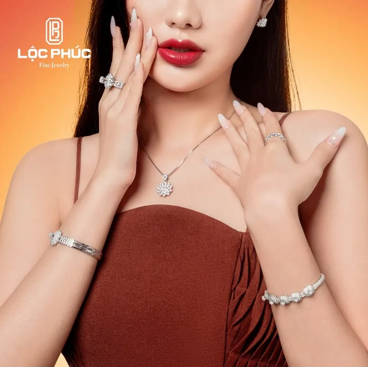 Mừng 20/10, Lộc Phúc Fine Jewelry giảm 16% trang sức kim cương - Ảnh 2. Mừng 20/10, Lộc Phúc Fine Jewelry giảm 16% trang sức kim cương - Ảnh 2.