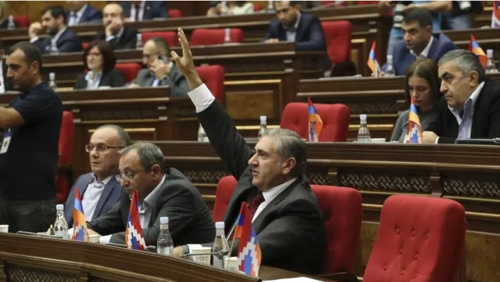 Tổng thống Armenia phê chuẩn gia nhập ICC - Ảnh 1. Tổng thống Armenia phê chuẩn gia nhập ICC - Ảnh 1.