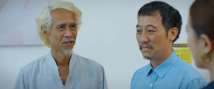Không ngại cưới chỉ cần một lý do - Tập 8: Phong hốt hoảng lẩn trốn khi bất ngờ gặp cả nhà Yến - Ảnh 12. Không ngại cưới chỉ cần một lý do - Tập 8: Phong hốt hoảng lẩn trốn khi bất ngờ gặp cả nhà Yến - Ảnh 12.