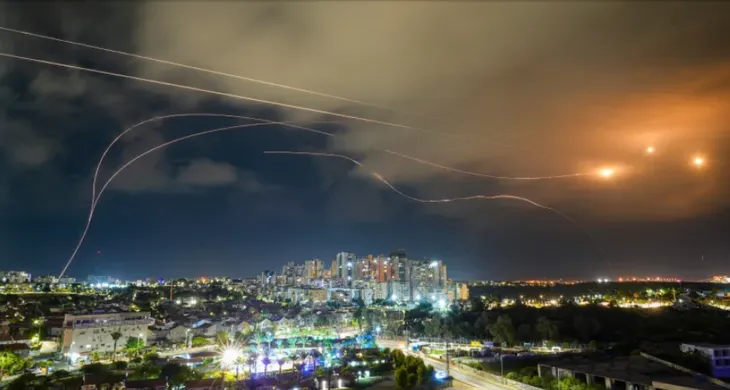Thách thức của Israel khi tấn công trên bộ vào Gaza, quốc tế kêu gọi giải quyết xung đột - Ảnh 1.