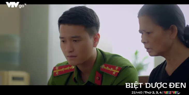 Biệt dược đen - Tập 19: Mẹ Bát phát hiện điểm bất thường trong nhà ông Hoàng - Ảnh 6. Biệt dược đen - Tập 19: Mẹ Bát phát hiện điểm bất thường trong nhà ông Hoàng - Ảnh 6.