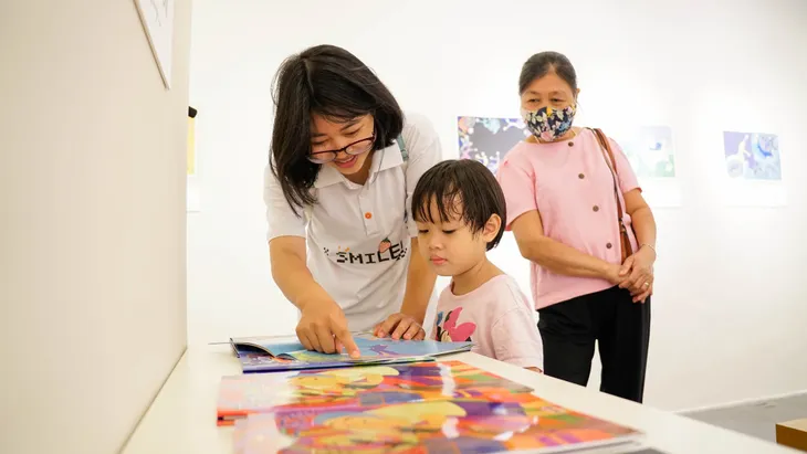 Khán giả say đắm với những tác phẩm tranh gốc Nỗi buồn ốc sên và Chim sẻ Cosette của hoạ sĩ Yasumasa Suzuki - Ảnh 9. Khán giả say đắm với những tác phẩm tranh gốc Nỗi buồn ốc sên và Chim sẻ Cosette của hoạ sĩ Yasumasa Suzuki - Ảnh 9.