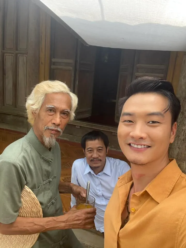 Hậu trường vui vẻ Không ngại cưới chỉ cần một lý do - Ảnh 5. Hậu trường vui vẻ Không ngại cưới chỉ cần một lý do - Ảnh 5.