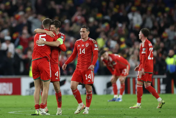 Kết quả vòng loại EURO 2024 sáng 16/10: Xác định thêm 3 đội tham dự VCK - Ảnh 2. Kết quả vòng loại EURO 2024 sáng 16/10: Xác định thêm 3 đội tham dự VCK - Ảnh 2.