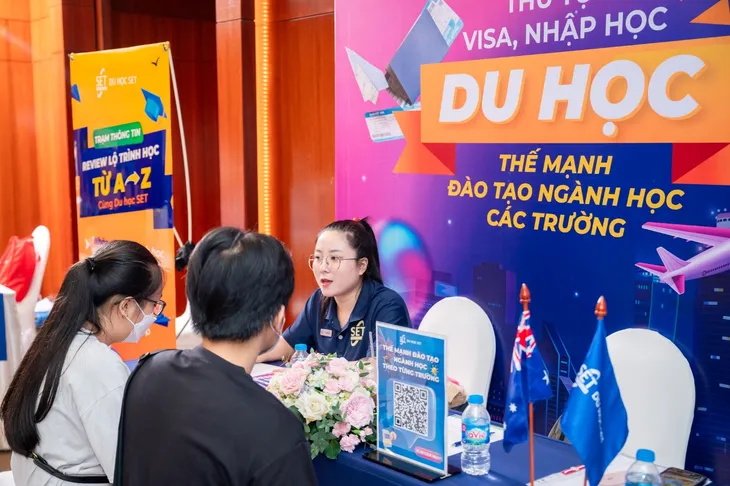 Trung tâm tư vấn du học SET kỷ niệm 20 năm thành lập - Ảnh 2. Trung tâm tư vấn du học SET kỷ niệm 20 năm thành lập - Ảnh 2.