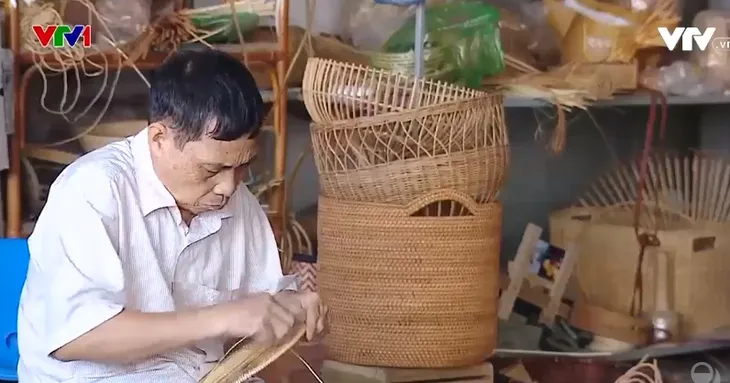 Làng nghề Hà Nội thu nghìn tỷ đồng mỗi năm - Ảnh 2. Làng nghề Hà Nội thu nghìn tỷ đồng mỗi năm - Ảnh 2.