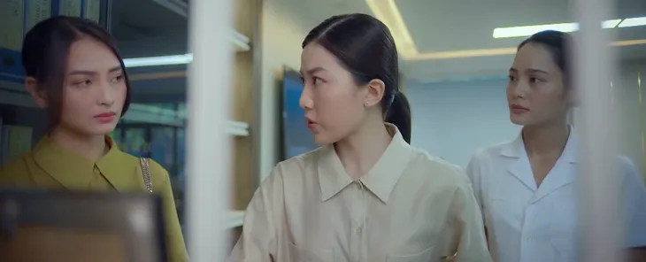 Biệt dược đen - Tập 21: Nghi phạm giết ông Hoàng đã chết, Cường lo toát mồ hôi hột - Ảnh 11. Biệt dược đen - Tập 21: Nghi phạm giết ông Hoàng đã chết, Cường lo toát mồ hôi hột - Ảnh 11.