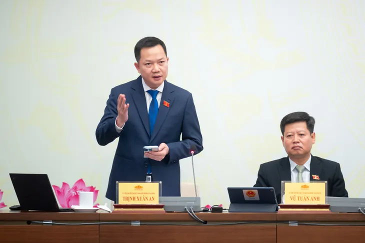 Quốc hội không lấy phiếu tín nhiệm các chức danh nghỉ hưu, được bầu trong năm 2023 - Ảnh 2. Quốc hội không lấy phiếu tín nhiệm các chức danh nghỉ hưu, được bầu trong năm 2023 - Ảnh 2.