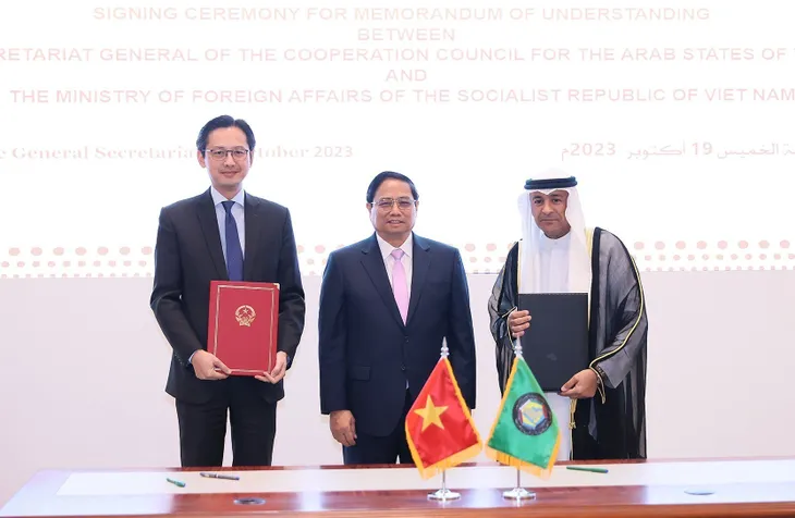 Thủ tướng Chính phủ Phạm Minh Chính thăm và làm việc tại Trụ sở Hội đồng Hợp tác vùng Vịnh - Ảnh 4. Thủ tướng Chính phủ Phạm Minh Chính thăm và làm việc tại Trụ sở Hội đồng Hợp tác vùng Vịnh - Ảnh 4.