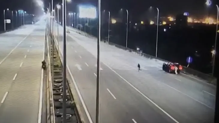 Vụ người đàn ông đuổi trộm trên cao tốc bị té ngã tử vong, bắt giữ 4 đối tượng - Ảnh 1. Vụ người đàn ông đuổi trộm trên cao tốc bị té ngã tử vong, bắt giữ 4 đối tượng - Ảnh 1.