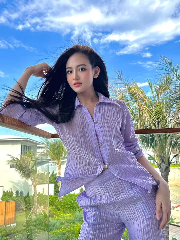 Thùy Anh khoe ảnh tình tứ bên Mạnh Trường, hé lộ vai diễn mới - Ảnh 10. Thùy Anh khoe ảnh tình tứ bên Mạnh Trường, hé lộ vai diễn mới - Ảnh 10.