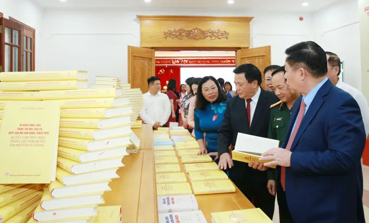 Ra mắt sách của Tổng Bí thư về thực hiện Nghị quyết Đại hội XIII - Ảnh 3. Ra mắt sách của Tổng Bí thư về thực hiện Nghị quyết Đại hội XIII - Ảnh 3.