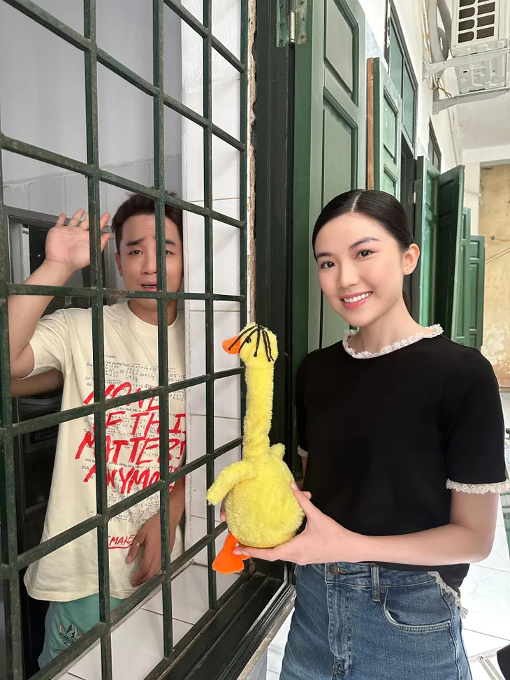 Phim Biệt dược đen đóng máy - Ảnh 8. Phim Biệt dược đen đóng máy - Ảnh 8.