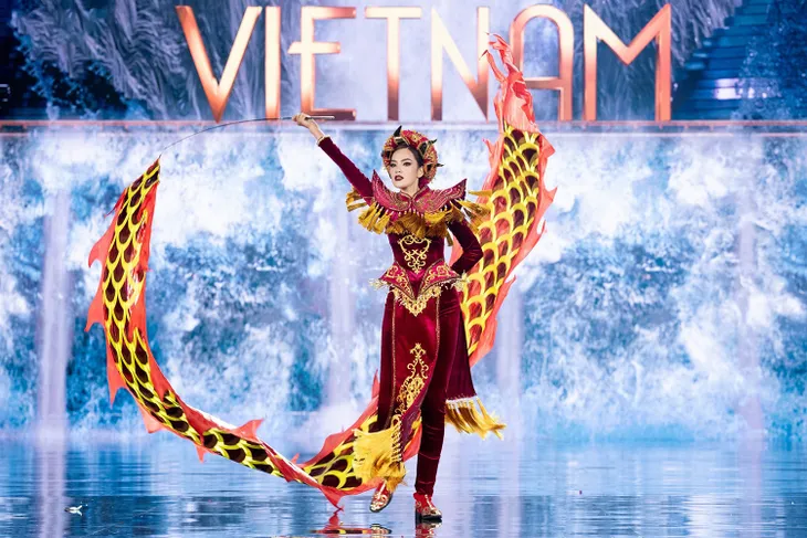 Vũ khúc Thiên Long cùng Lê Hoàng Phương toả sáng tại Hoa hậu Hoà bình quốc tế 2023 - Ảnh 8. Vũ khúc Thiên Long cùng Lê Hoàng Phương toả sáng tại Hoa hậu Hoà bình quốc tế 2023 - Ảnh 8.