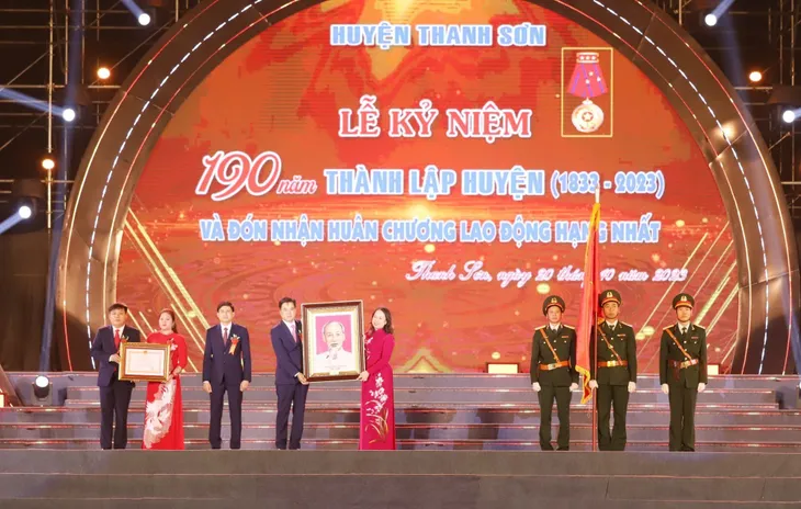 Kỷ niệm 190 năm thành lập huyện Thanh Sơn, tỉnh Phú Thọ - Ảnh 1. Kỷ niệm 190 năm thành lập huyện Thanh Sơn, tỉnh Phú Thọ - Ảnh 1.