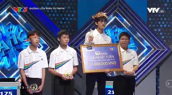 Đường lên đỉnh Olympia 24: Nam sinh Hải Phòng chiến thắng cách biệt điểm số - Ảnh 5. Đường lên đỉnh Olympia 24: Nam sinh Hải Phòng chiến thắng cách biệt điểm số - Ảnh 5.