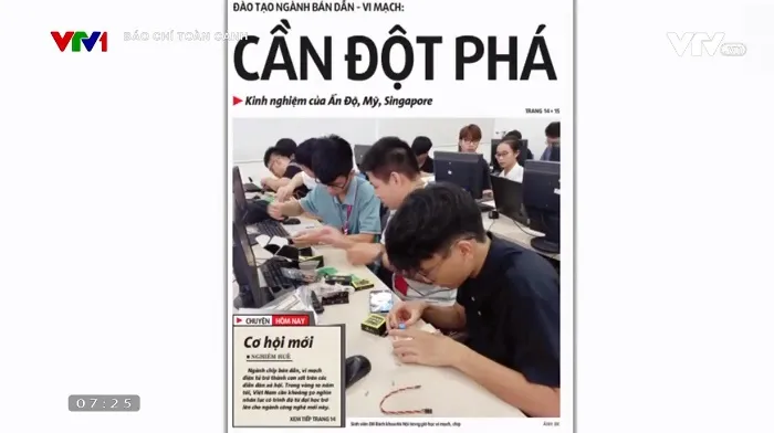 Việt Nam cần 50.000 nhân lực ngành công nghiệp bán dẫn trong 10 năm tới - Ảnh 2. Việt Nam cần 50.000 nhân lực ngành công nghiệp bán dẫn trong 10 năm tới - Ảnh 2.