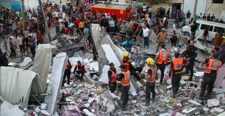 Đoàn xe viện trợ thứ hai vào Gaza - Ảnh 1. Đoàn xe viện trợ thứ hai vào Gaza - Ảnh 1.