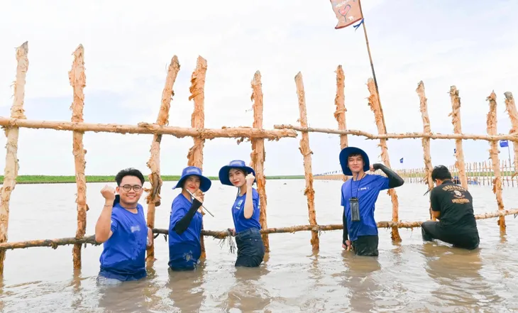 Du lịch “tắm rừng” được giới trẻ yêu thích - Ảnh 2. Du lịch “tắm rừng” được giới trẻ yêu thích - Ảnh 2.