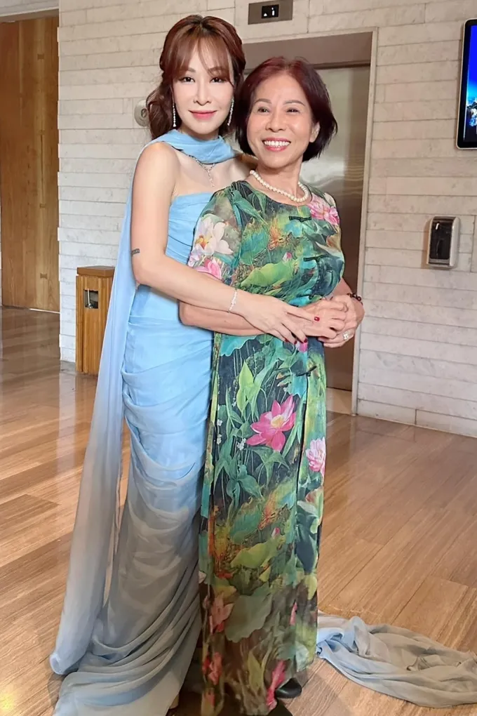 Ba nữ chính của phim Bộ tứ 10A8 hội ngộ, Bình Anh - Phương Nga kỷ niệm ngày cưới - Ảnh 3. Ba nữ chính của phim Bộ tứ 10A8 hội ngộ, Bình Anh - Phương Nga kỷ niệm ngày cưới - Ảnh 3.