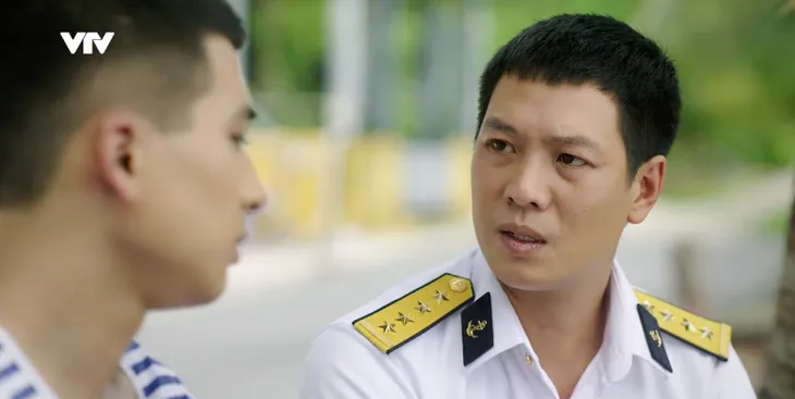 Cuộc chiến không giới tuyến - Tập 31: Không thuyết phục được bà nội cho đi lính, Hiếu cầu cứu Trung - Ảnh 2. Cuộc chiến không giới tuyến - Tập 31: Không thuyết phục được bà nội cho đi lính, Hiếu cầu cứu Trung - Ảnh 2.